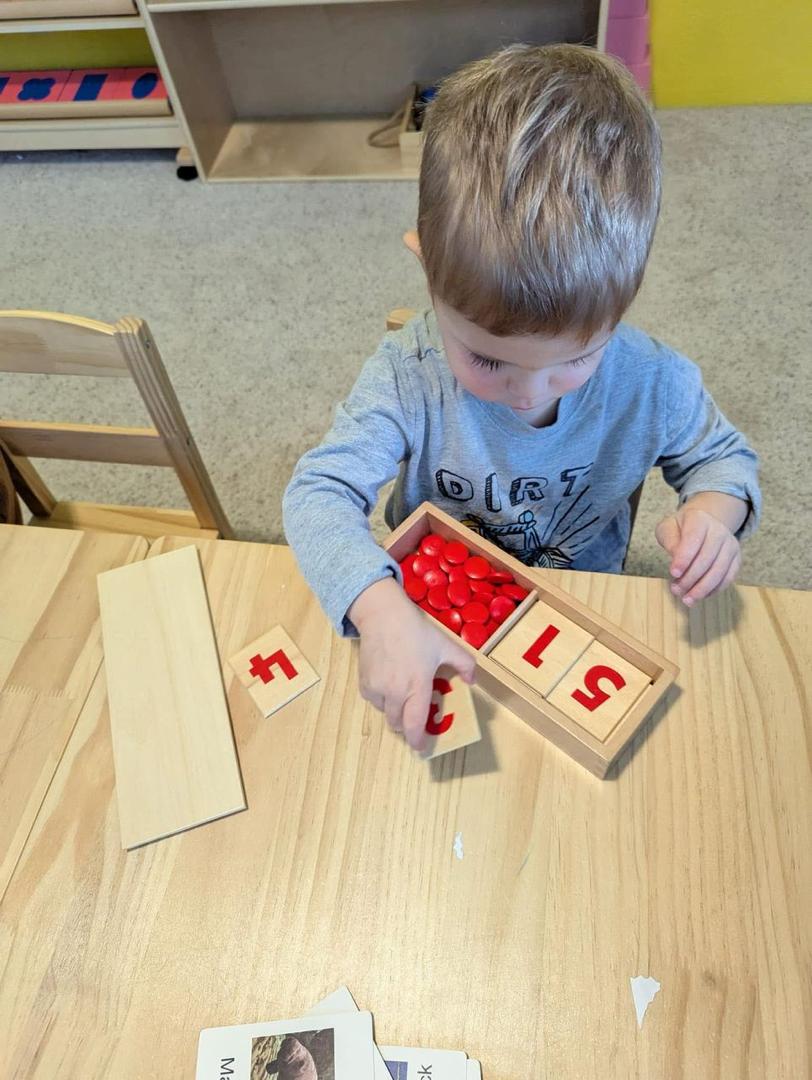 Montessori learning environment